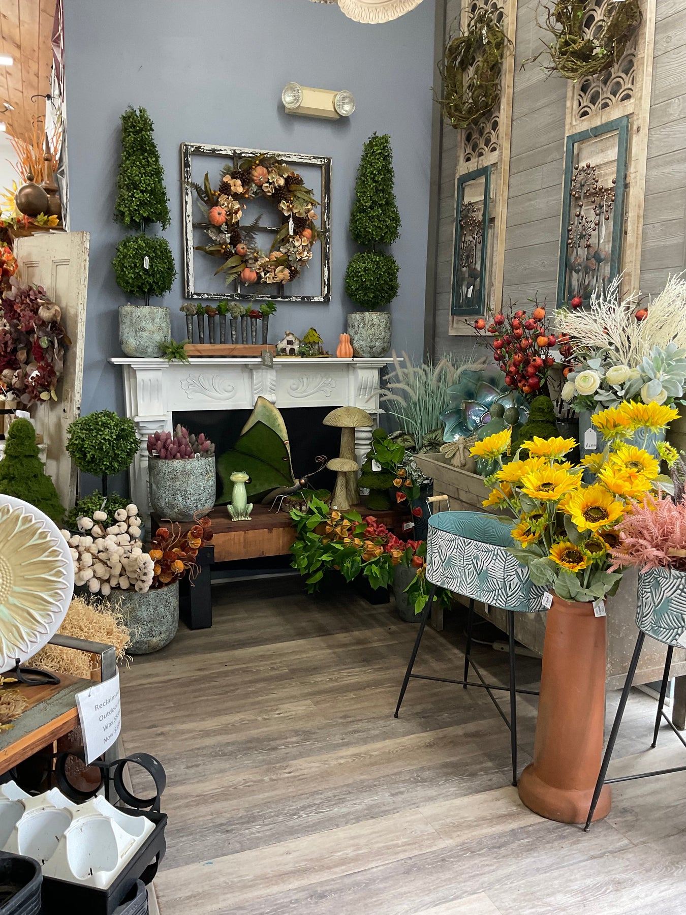 Fall and Thanksgiving Wreaths, Sprays and Home Decor
