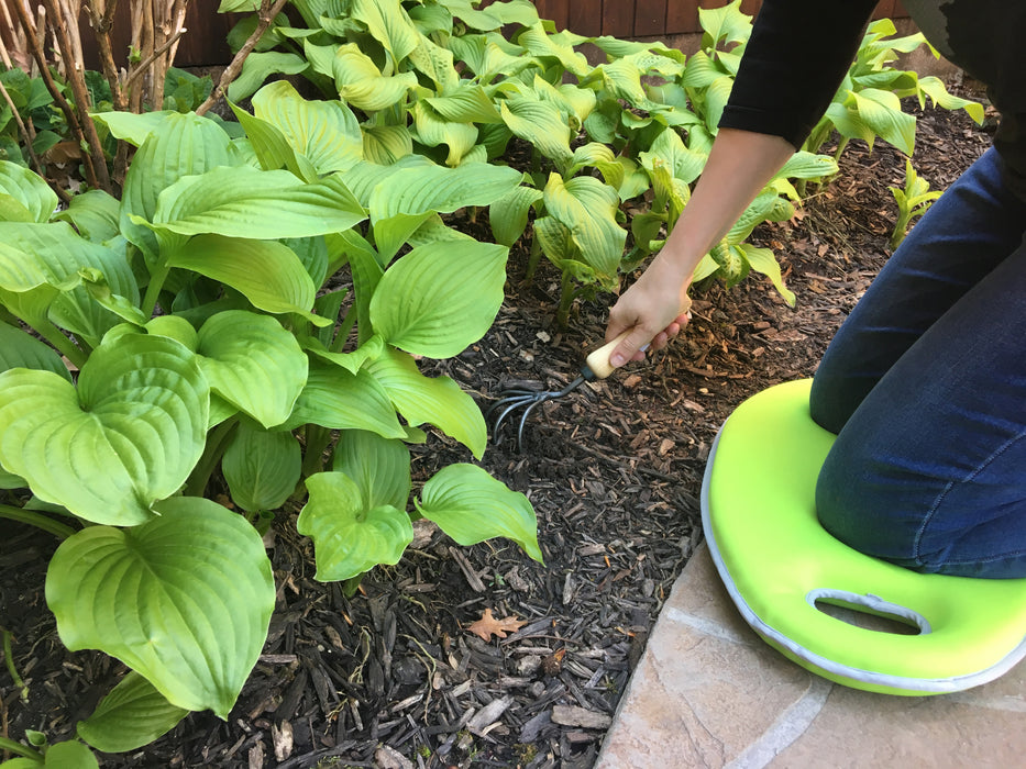 1.2 gal Green Metal Watering Can/Memory Foam Kneel Cushion
