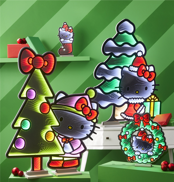 Hello Kitty w/Christmas Tree Ekkolight