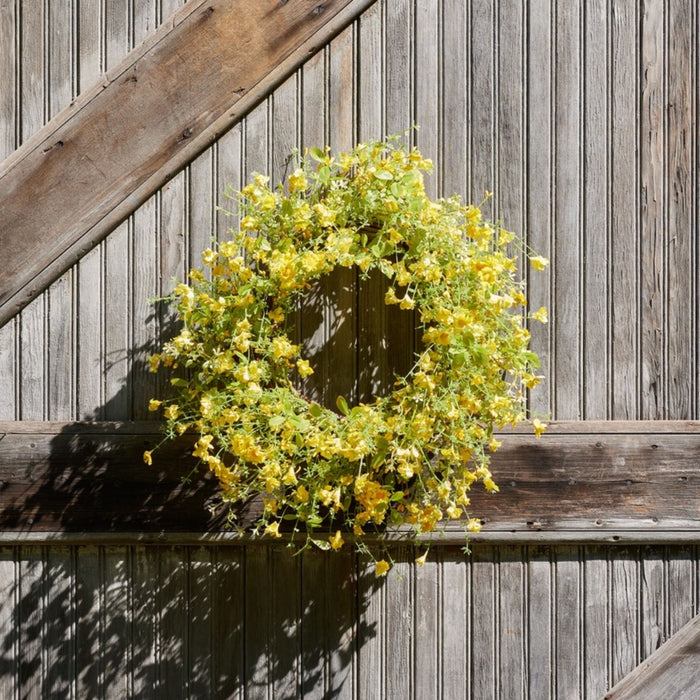 Mini Floral Wreath 20”D Polyester/Plastic/Twig