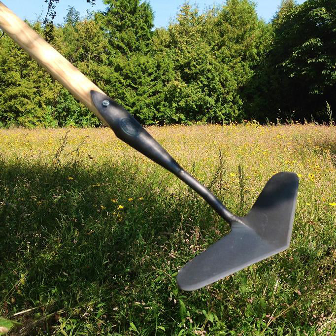 DeWit Hoe - Heart Shaped Push Long Handle