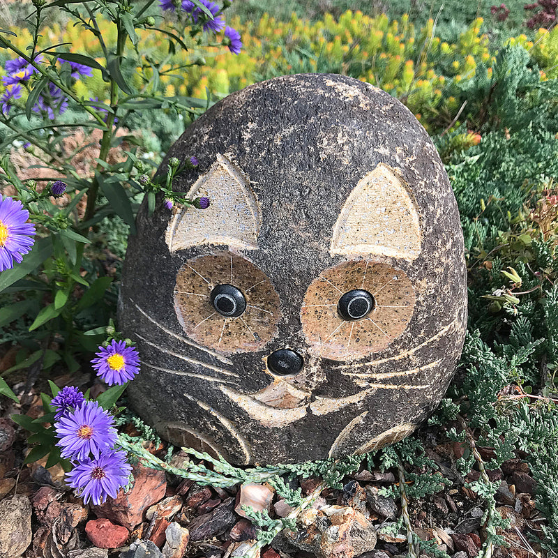 8" Boulder Cat